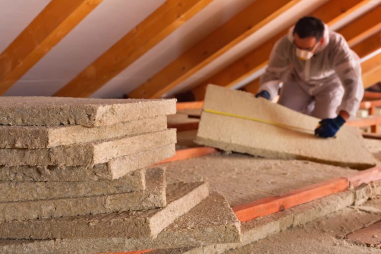 Padlásszigetelés, tetőszigetelés: ne fenn menjen ki a meleg!