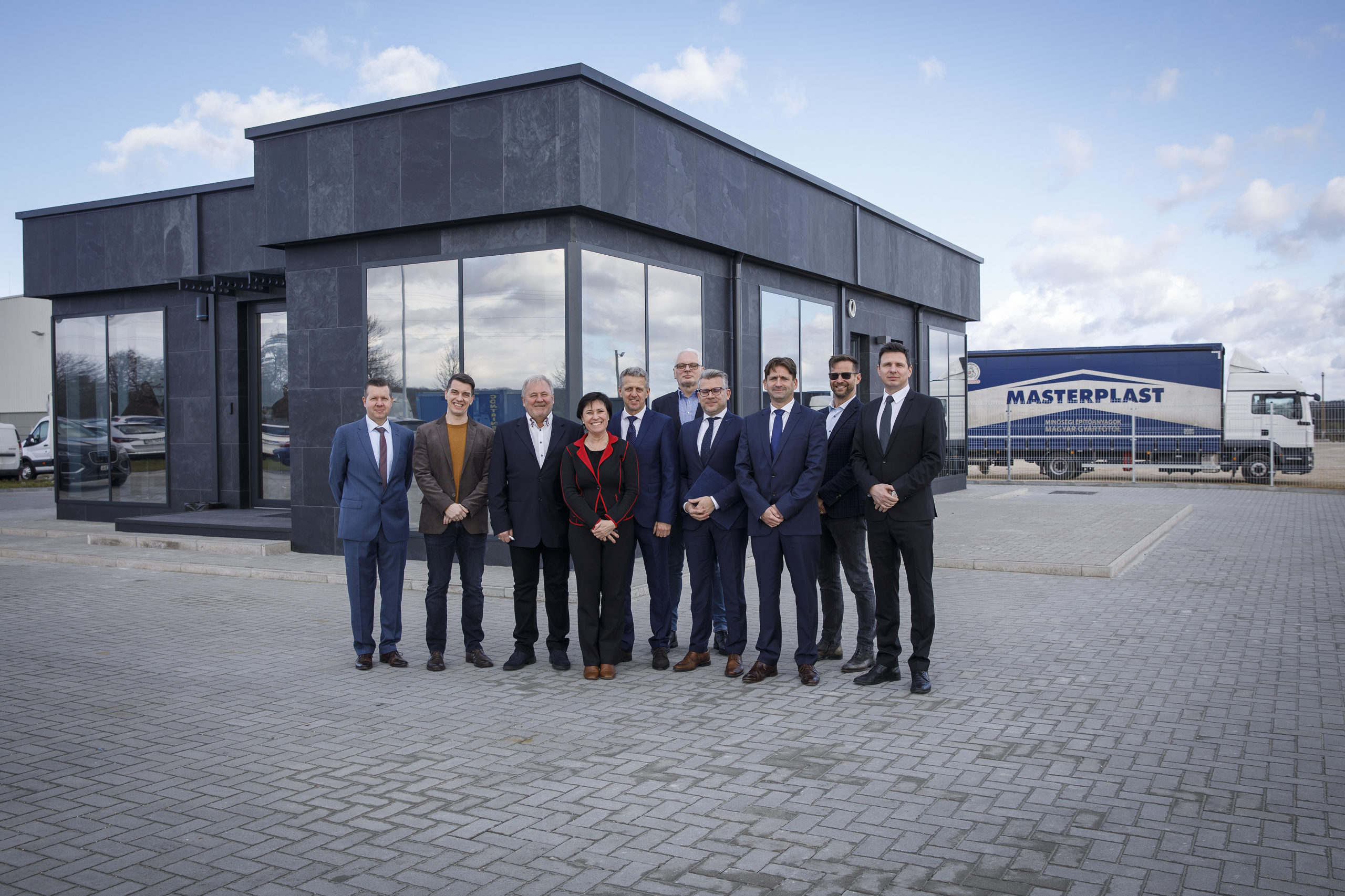 Stratégiai együttműködés a Masterplast és a KÉSZ Csoport között